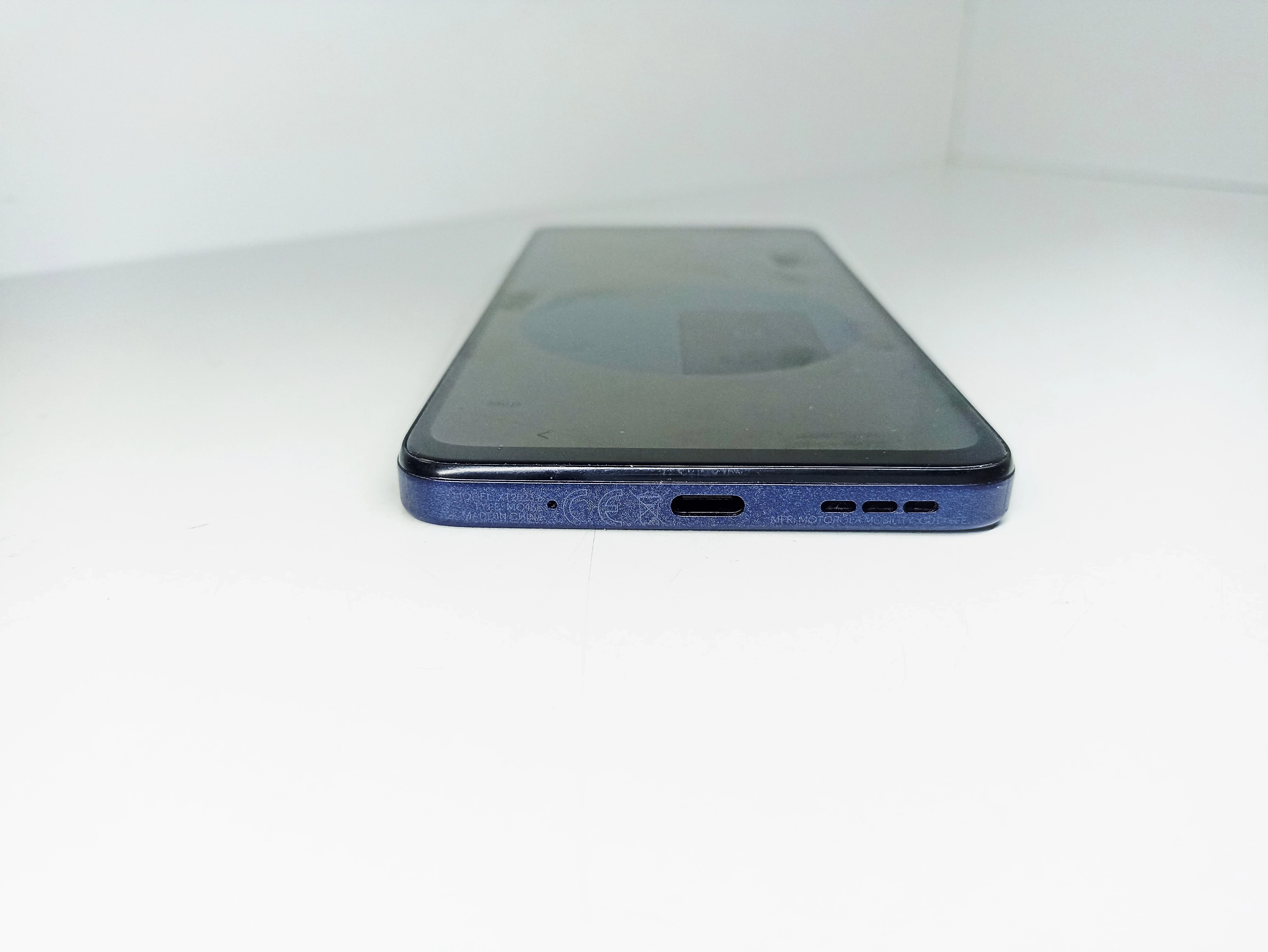 telefon-motorola-moto-e15-64-gb-przekatna-ekranu-667