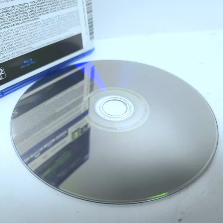 gra-na-ps4-fc-25-stan-11323-2