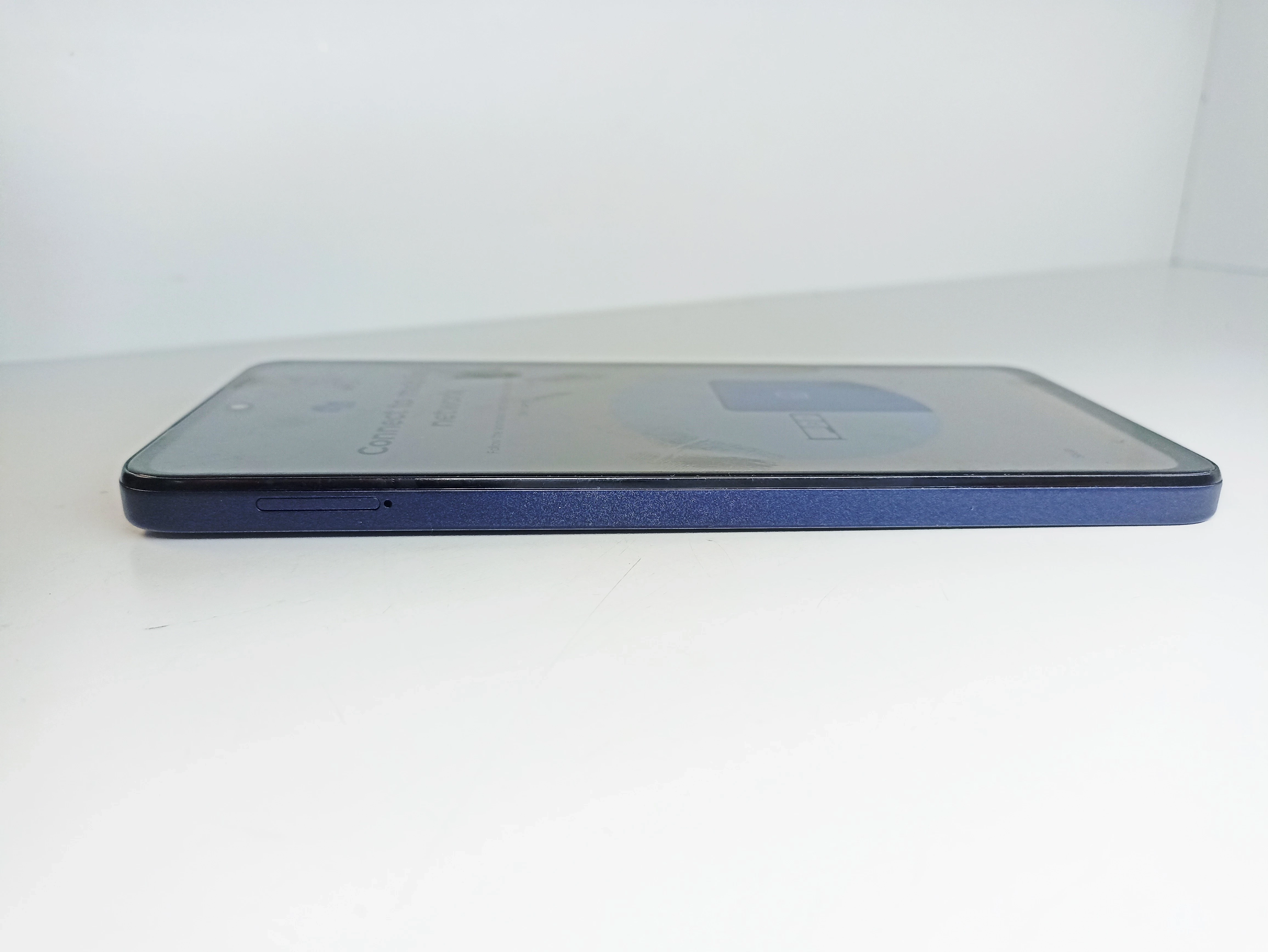 telefon-motorola-moto-e15-64-gb-wbudowana-pamiec-202869-214193