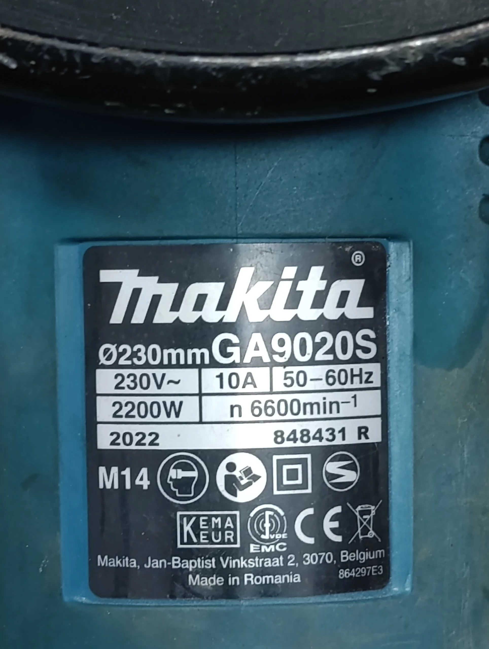 szlifierka-katowa-makita-ga9020s-2200w-rodzaj-zasilania-128529-2