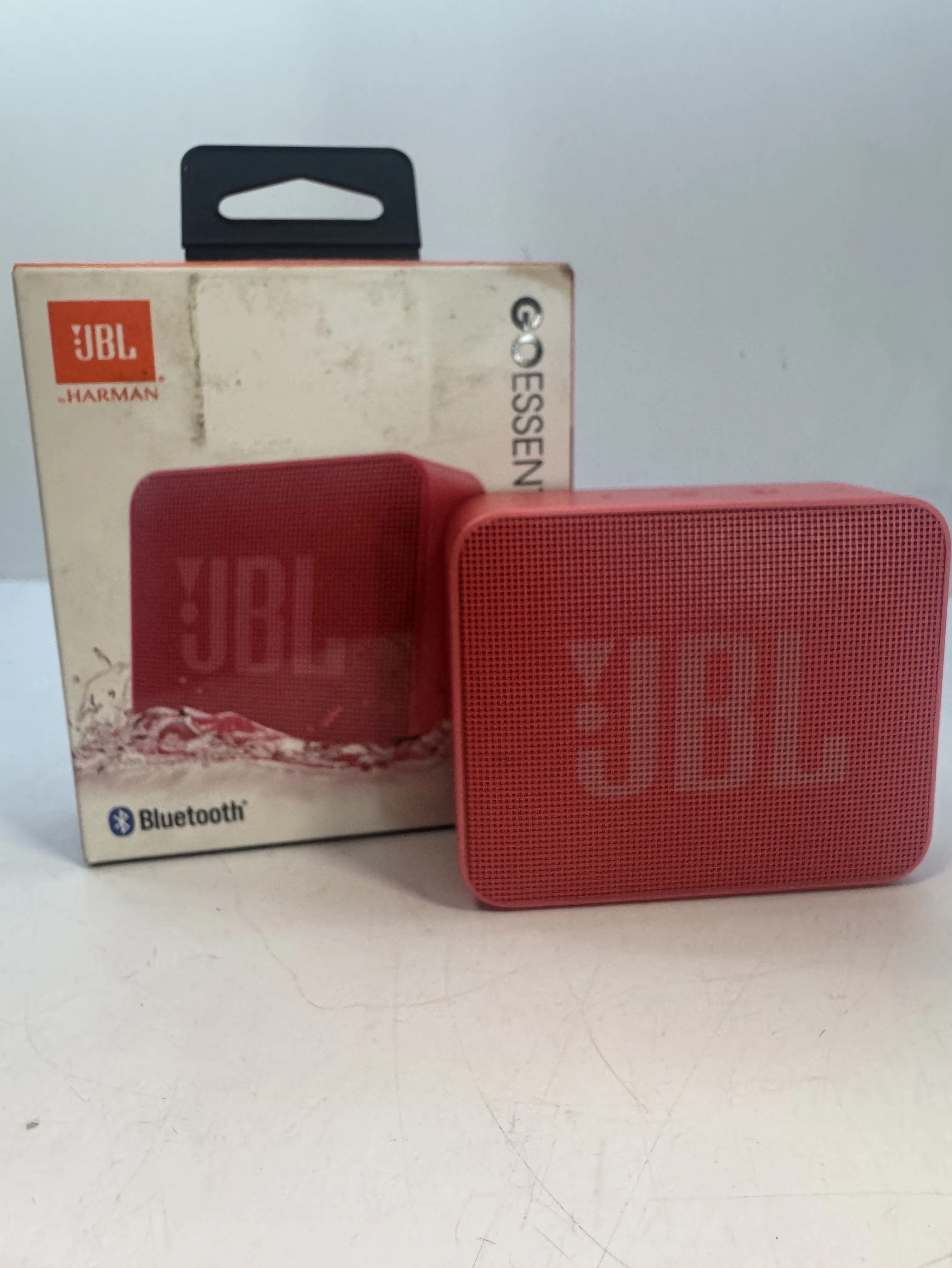 glosnik-jbl-go-essential-czerwonypud-plwolnosci-14-kamienna-gora-sj