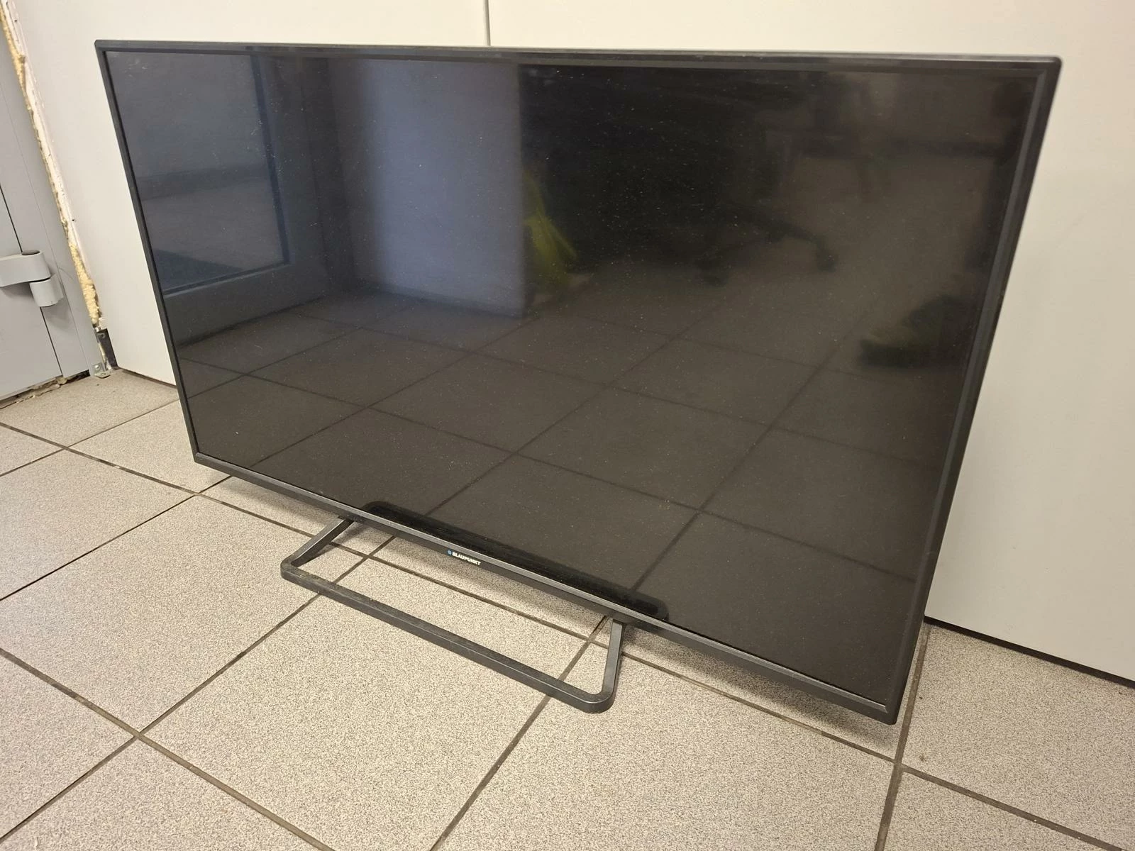 telewizor-blaupunkt-40-led-stan-11323-2