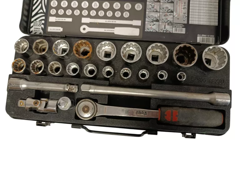 zestaw-kluczy-nasadowych-wurth-12-cala-23-elementy-w-metalowej-walizce-ean-gtin-4056807712536