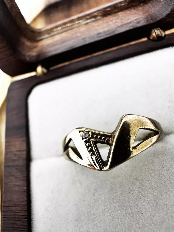 zloty-pierscionek-333-160g-r14-ean-gtin-5903772054187