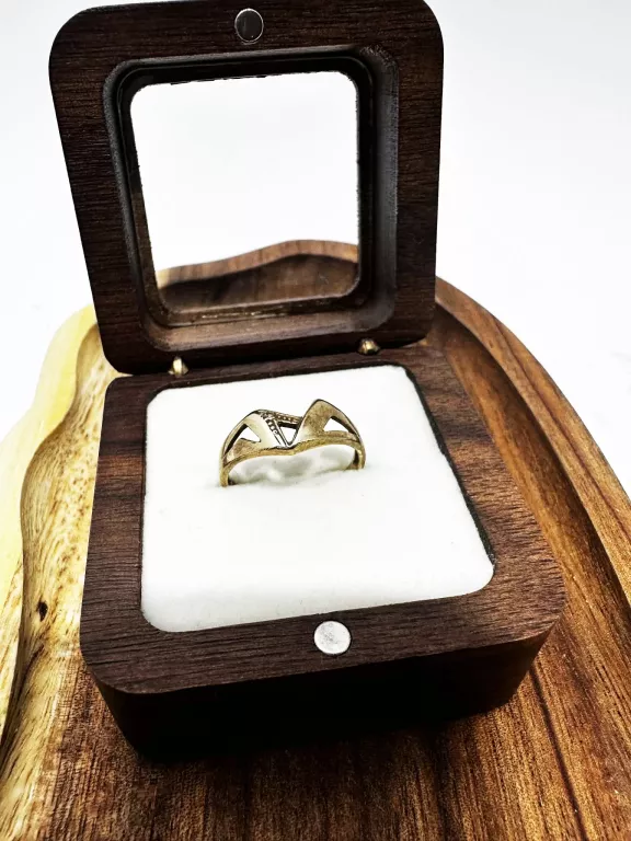 zloty-pierscionek-333-160g-r14-rodzaj-2205-2