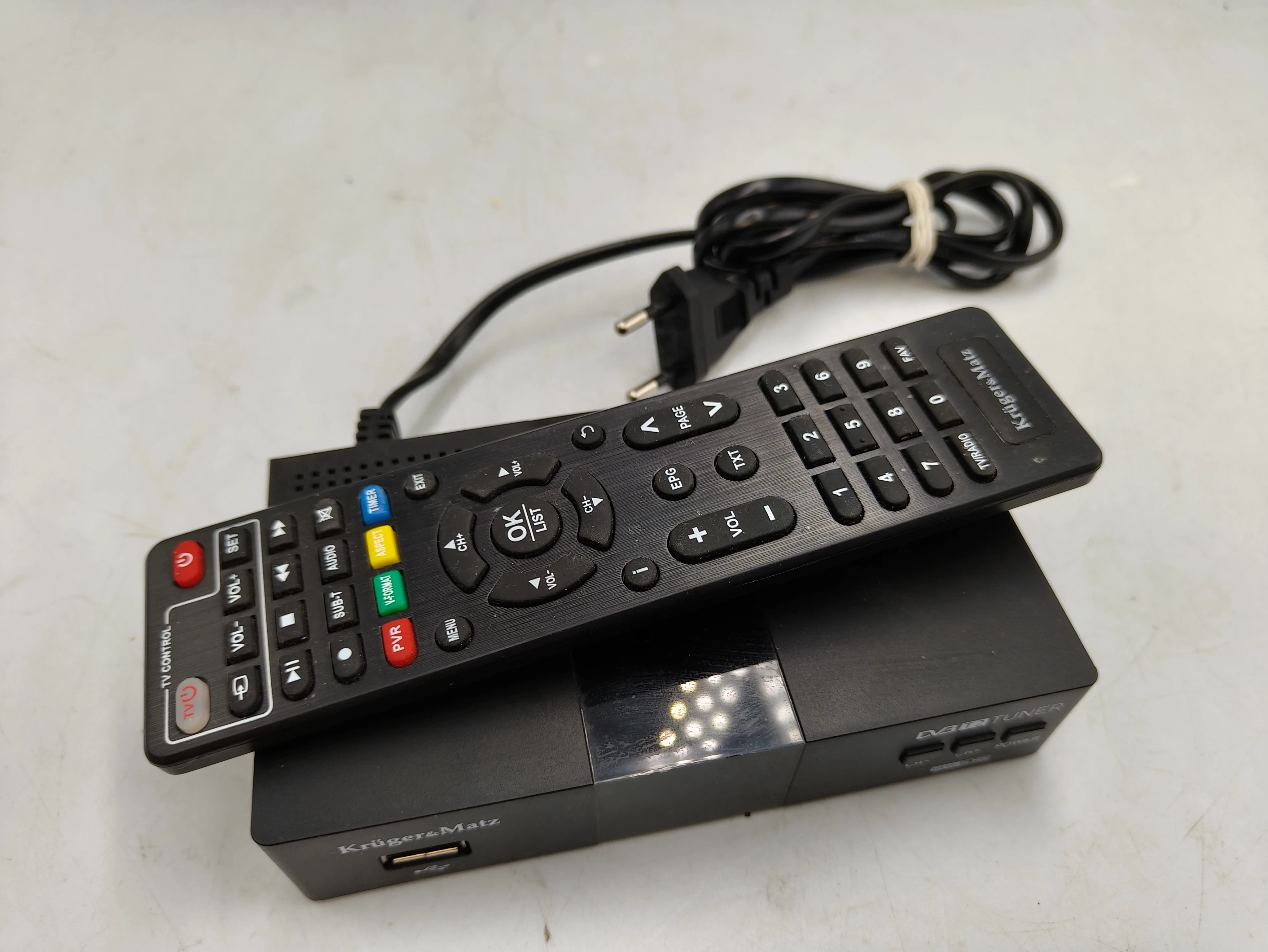 tuner-dvb-t2-kruger-matz-km0550d-stan-11323-2