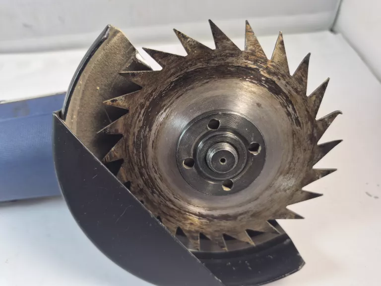 szlifierka-katowa-varo-var10008425-2025-kod-producenta-var100825