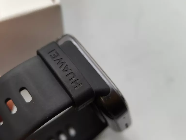 smartwatch-huawei-watch-fit-4-material-koperty-212886-258014