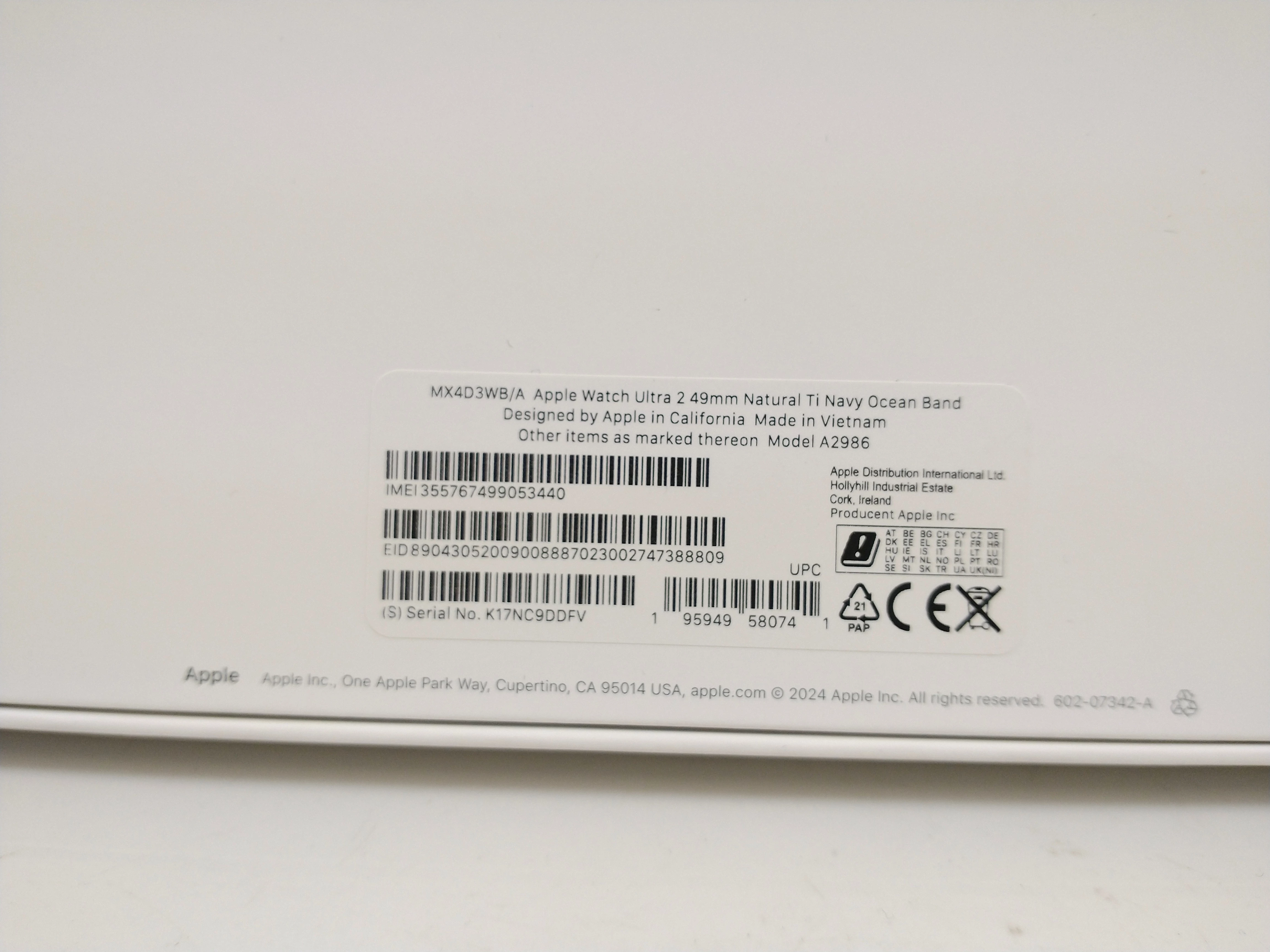 apple-watch-ultra-2-cellular-49mm-natural-ti-navy-ocean-band-a2986-material-koperty-212886-258022