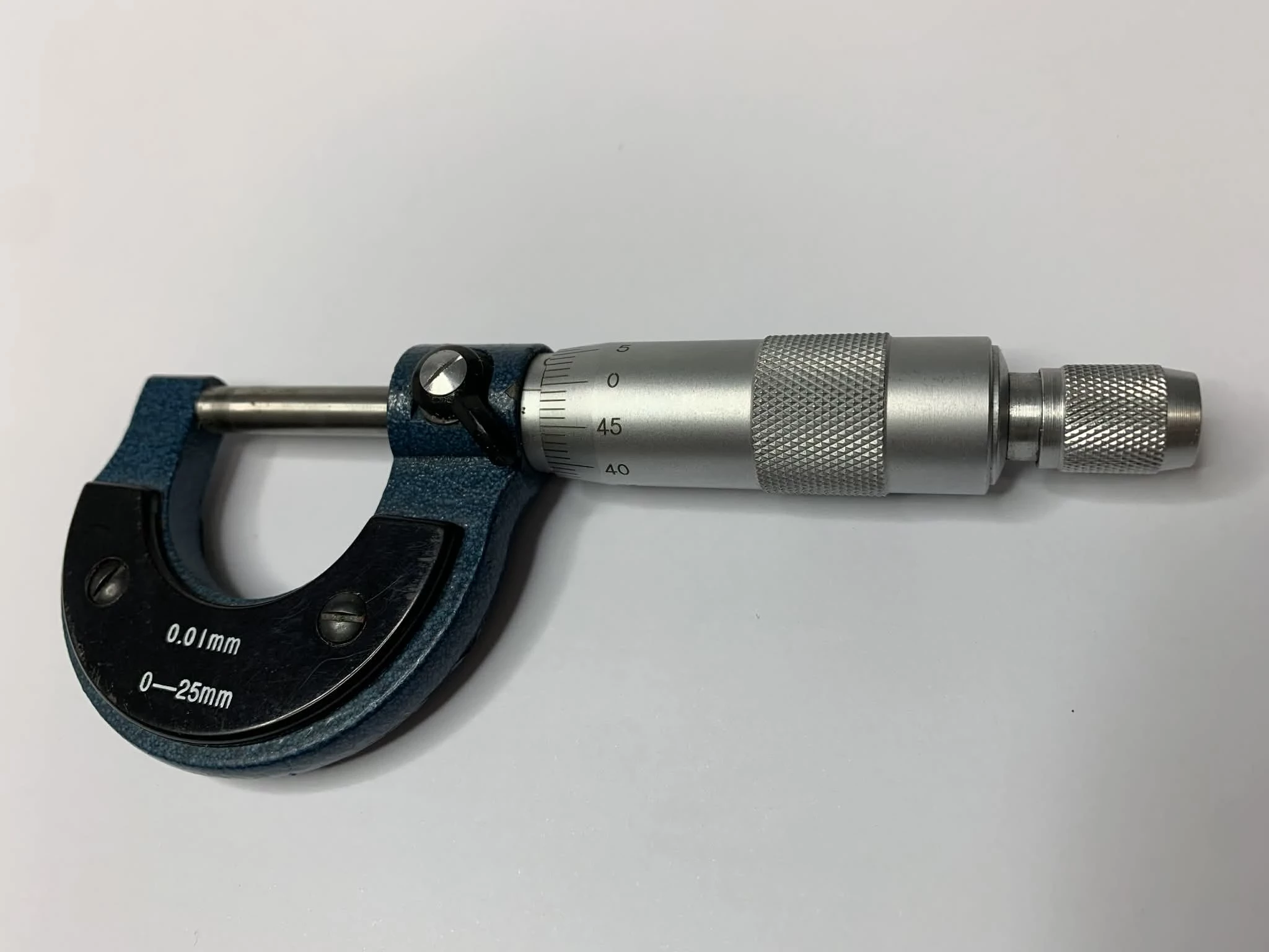 mikrometr-analogowy-zewnetrzny-kod-producenta-6944270519739