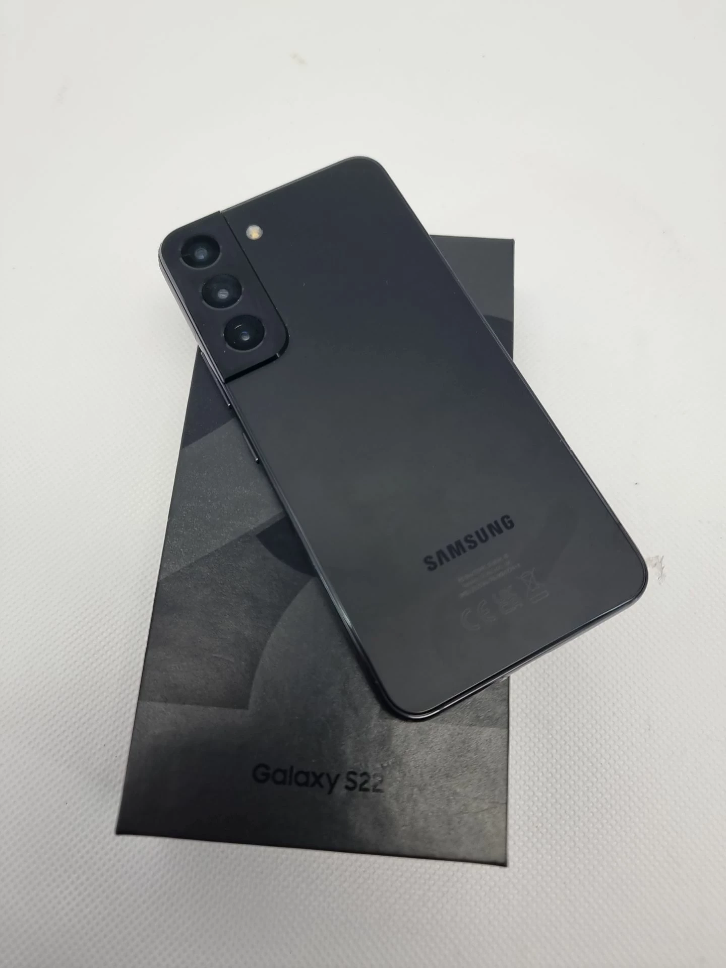telefon-samsung-galaxy-s22-8256gb-dabrowszczakow-1811-sj-olsztyn