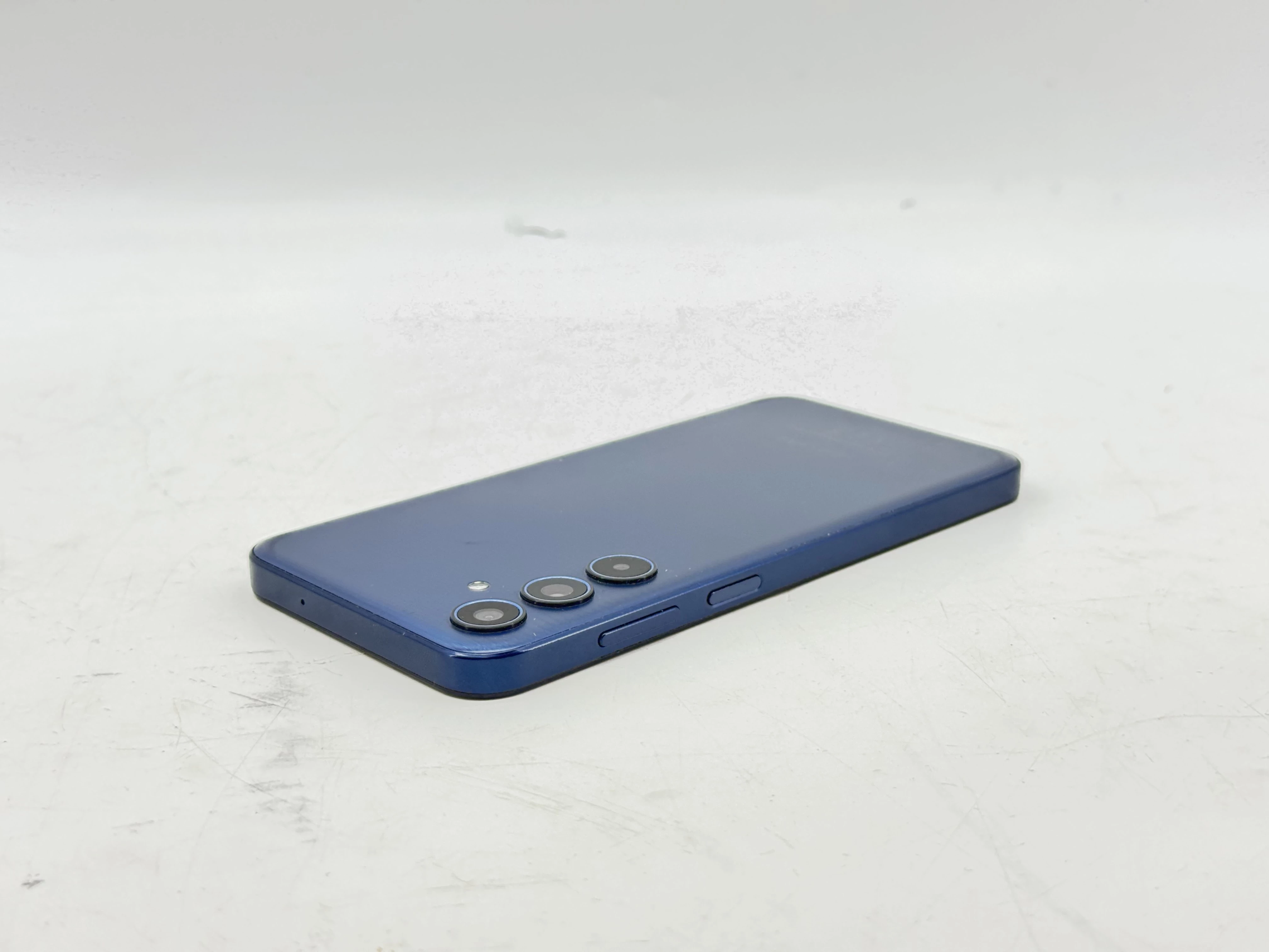 telefon-samsung-galaxy-m35-5g-6128-gb-przekatna-ekranu-660