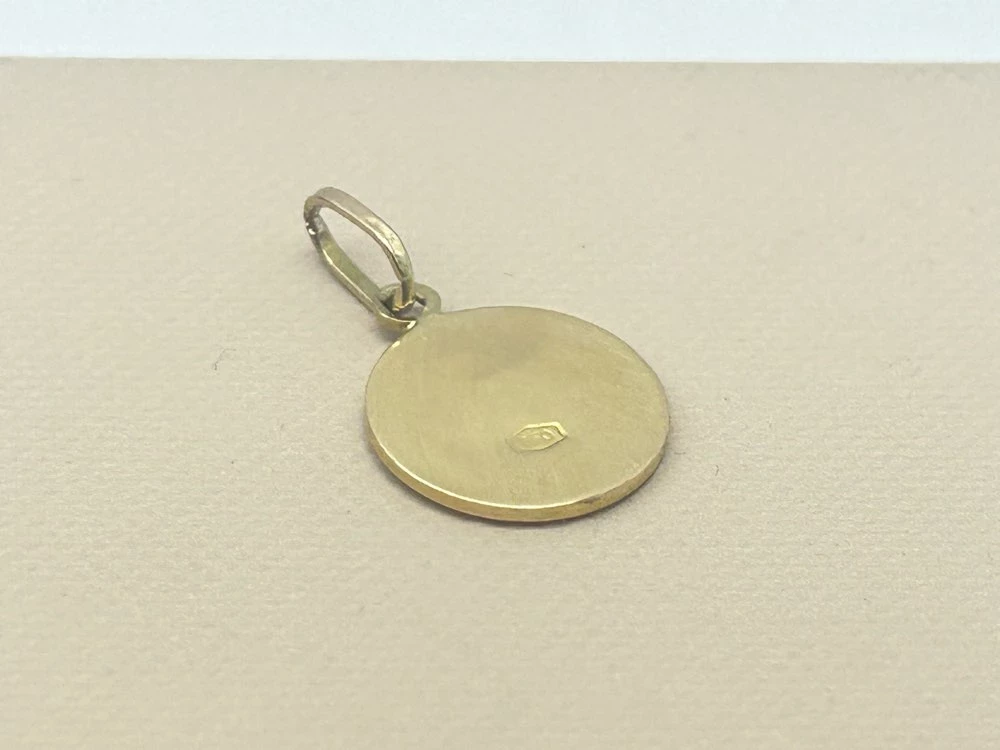 zlota-zawieszka-z-matka-boska-227750-ean-gtin-5905868205473