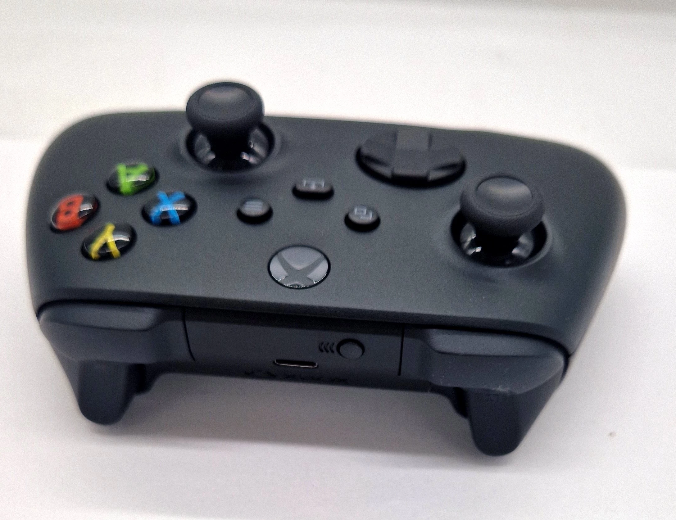 pad-do-xbox-one-1914-carbon-black-pochodzenie-210658-243446