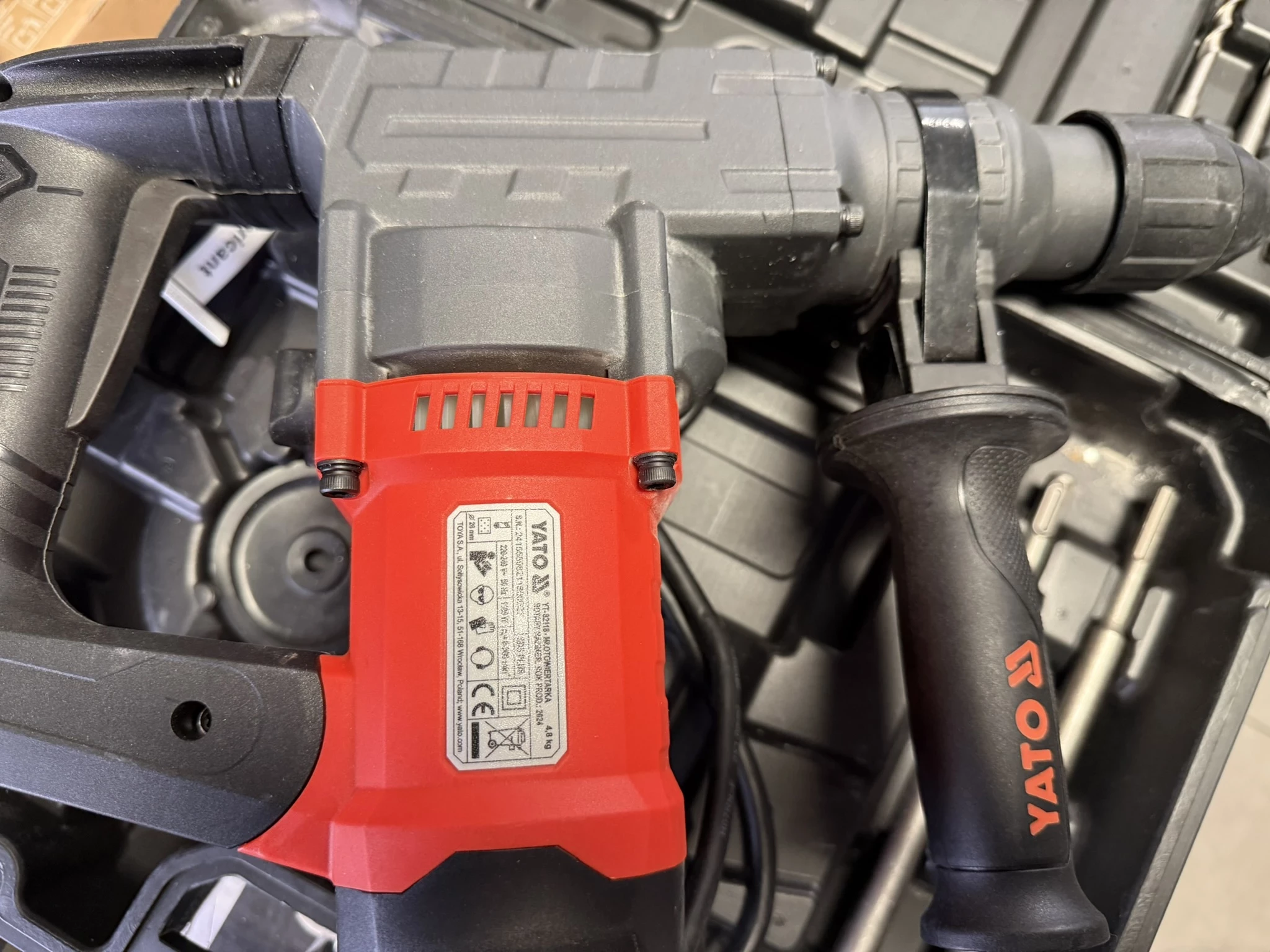 mlot-udarowy-sds-plus-yato-yt-82118-45-j-1100w-walizka-gwarancja-energia-udaru-450