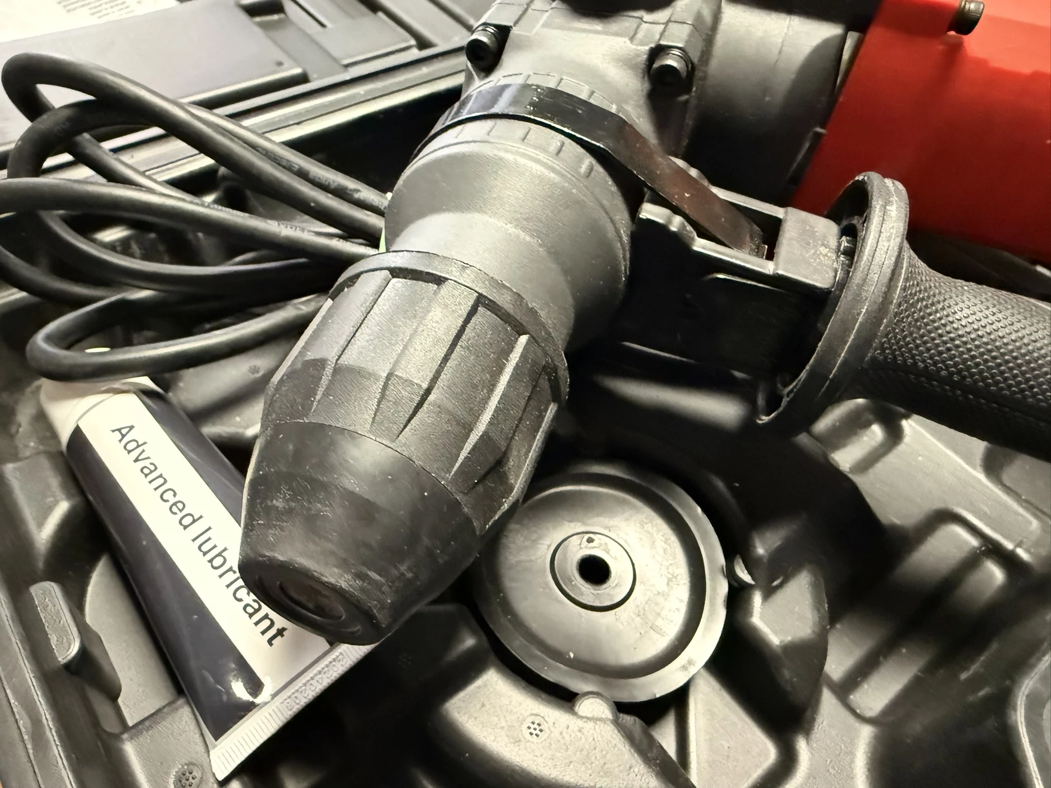 mlot-udarowy-sds-plus-yato-yt-82118-45-j-1100w-walizka-gwarancja-typ-uchwytu-128474-1