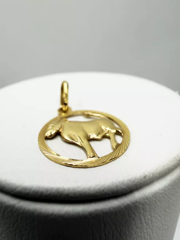zlota-zawieszka-znak-zodiaku-byk-p585081g2cm-material-dominujacy-223721-131072