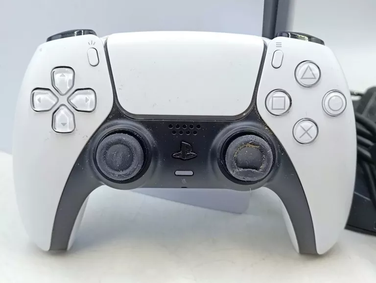 konsola-ps5-z-napedem-cfi-1116a-2-pady-kod-producenta-cfi-1116a