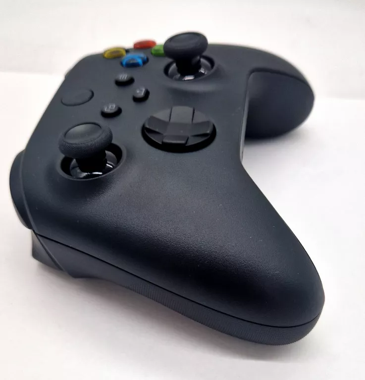 pad-do-xbox-one-1914-carbon-black-kod-producenta-1708-6cl-00002