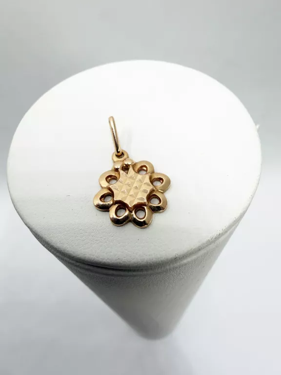 przepiekna-zlota-zawieszka-p585g-226cm200-material-dominujacy-223721-524288