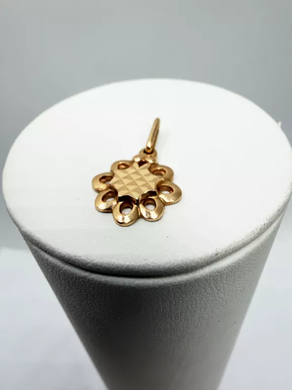 przepiekna-zlota-zawieszka-p585g-226cm200-kilinskiego-1-golub-dobrzyn