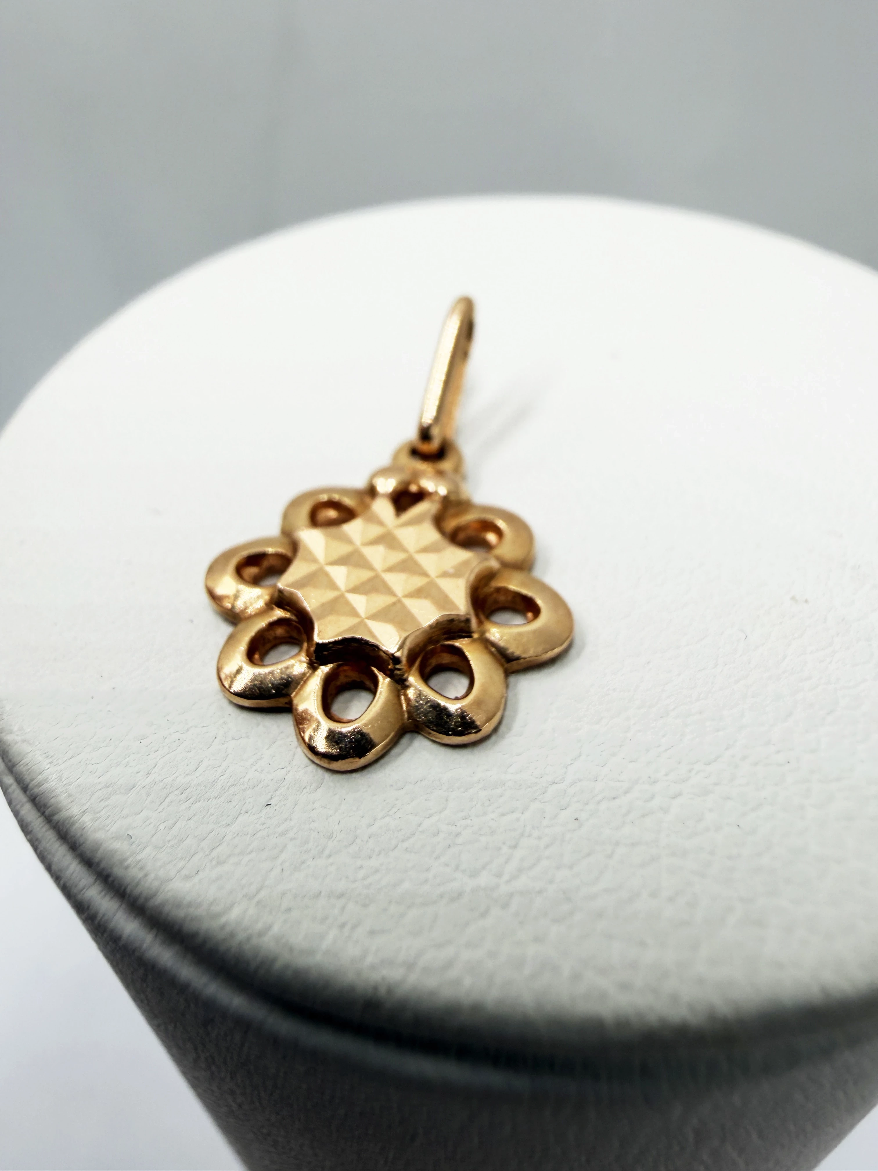 przepiekna-zlota-zawieszka-p585g-226cm200-stan-11323-253806