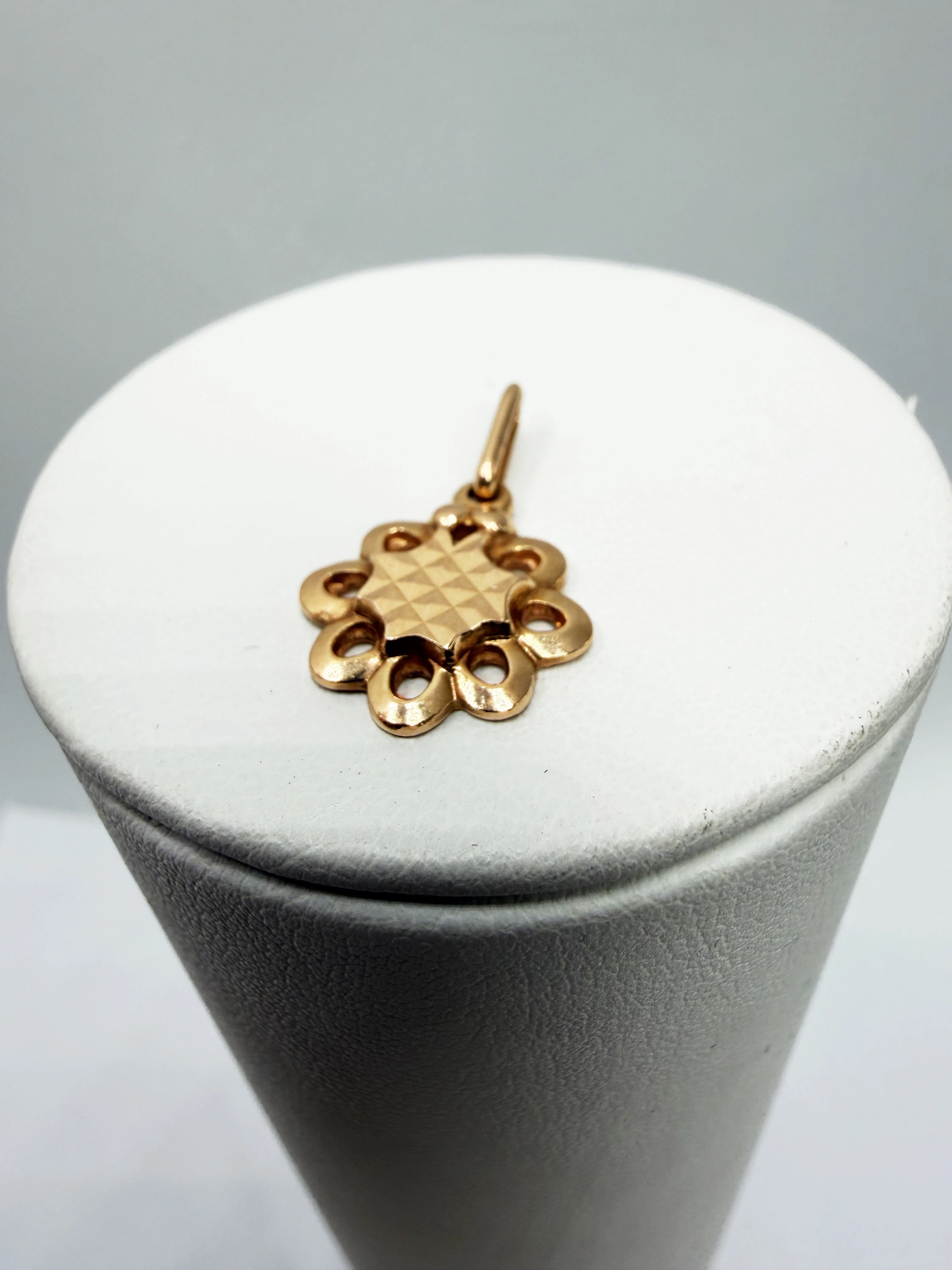 przepiekna-zlota-zawieszka-p585g-226cm200-kilinskiego-1-golub-dobrzyn