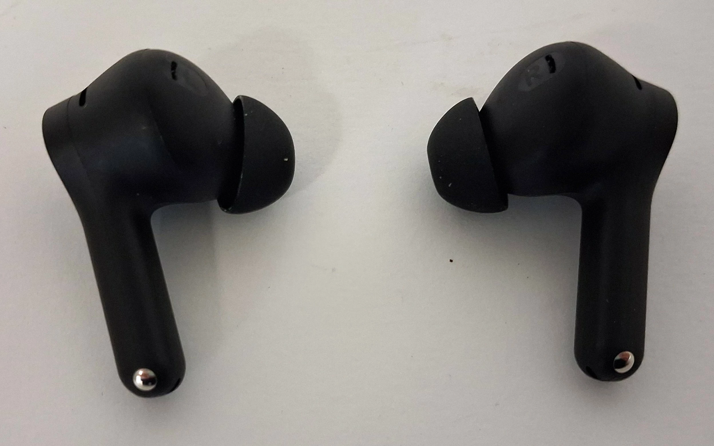 sluchawki-realme-buds-t200lite-stan-11323-2