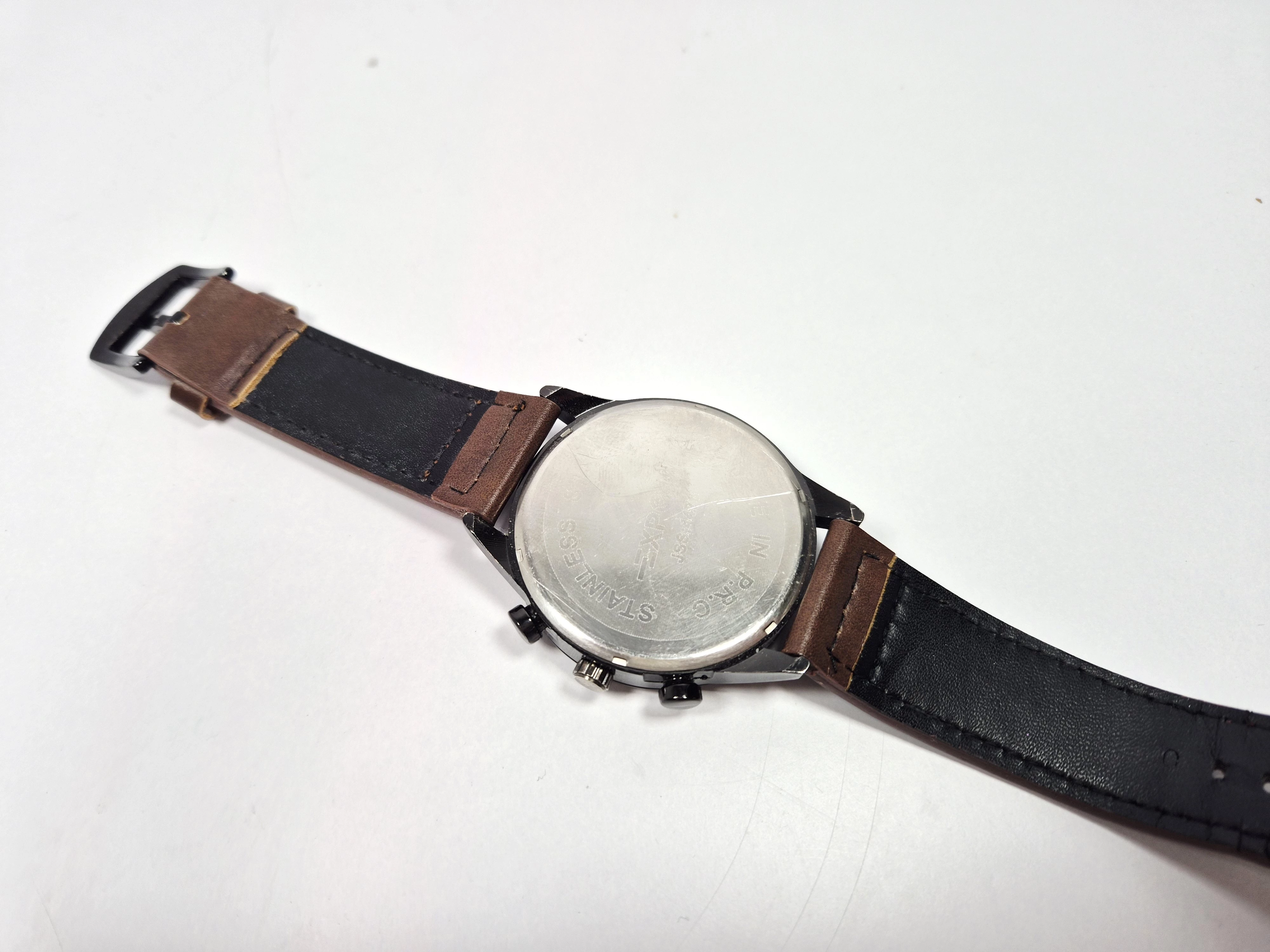 zegarek-exponi-iss4476-mechanizm-18738-1