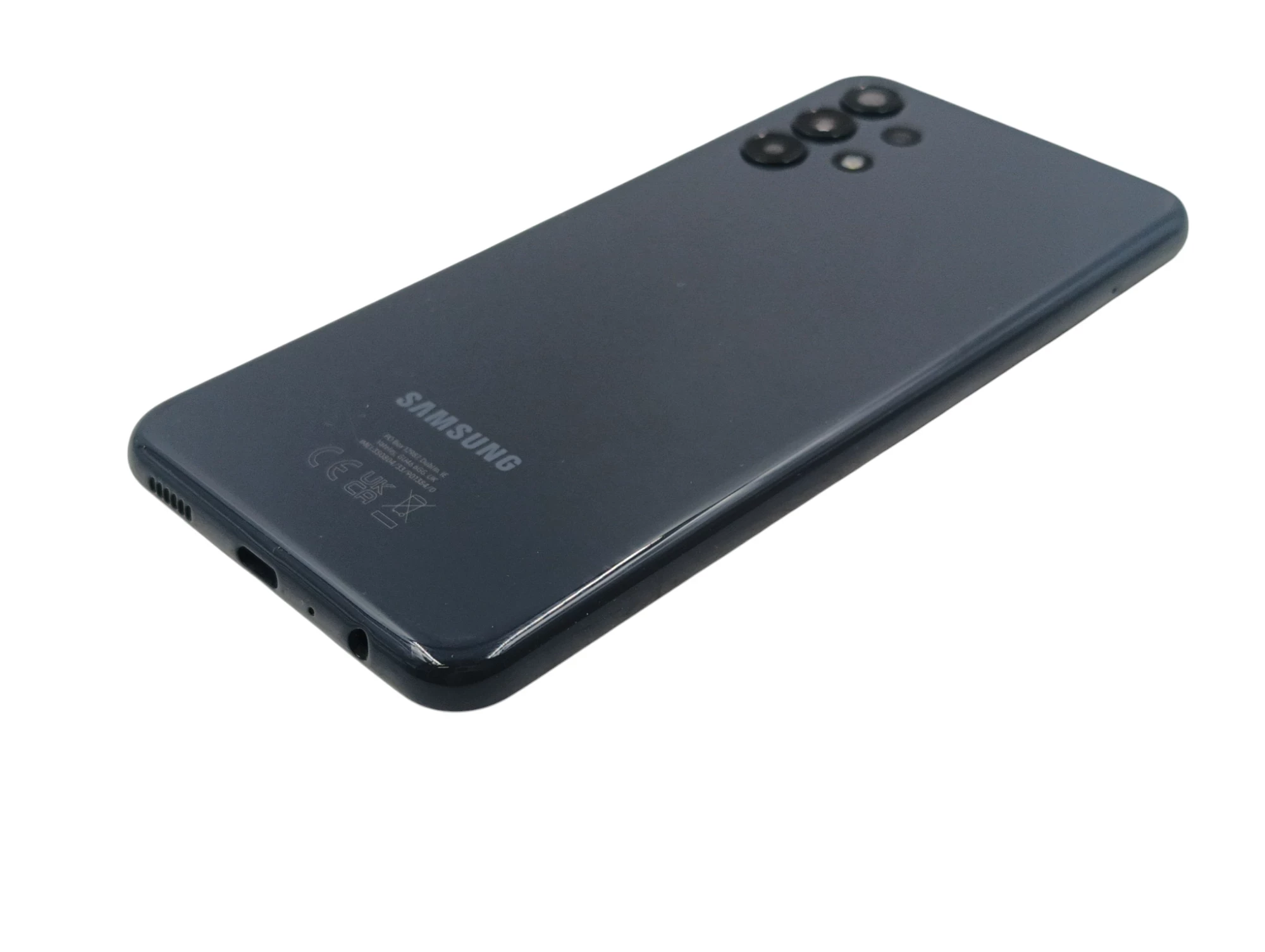 smartfon-samsung-galaxy-a13-464gb-66-5000-mah-kod-producenta-sm-a137fzkveue