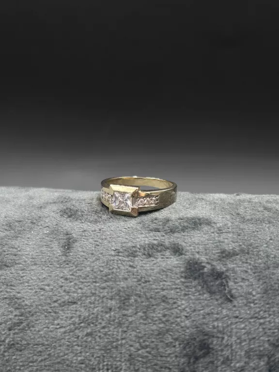 cudowny-zloty-pierscionek-z-kamieniami-585378gr15-rodzaj-2205-2