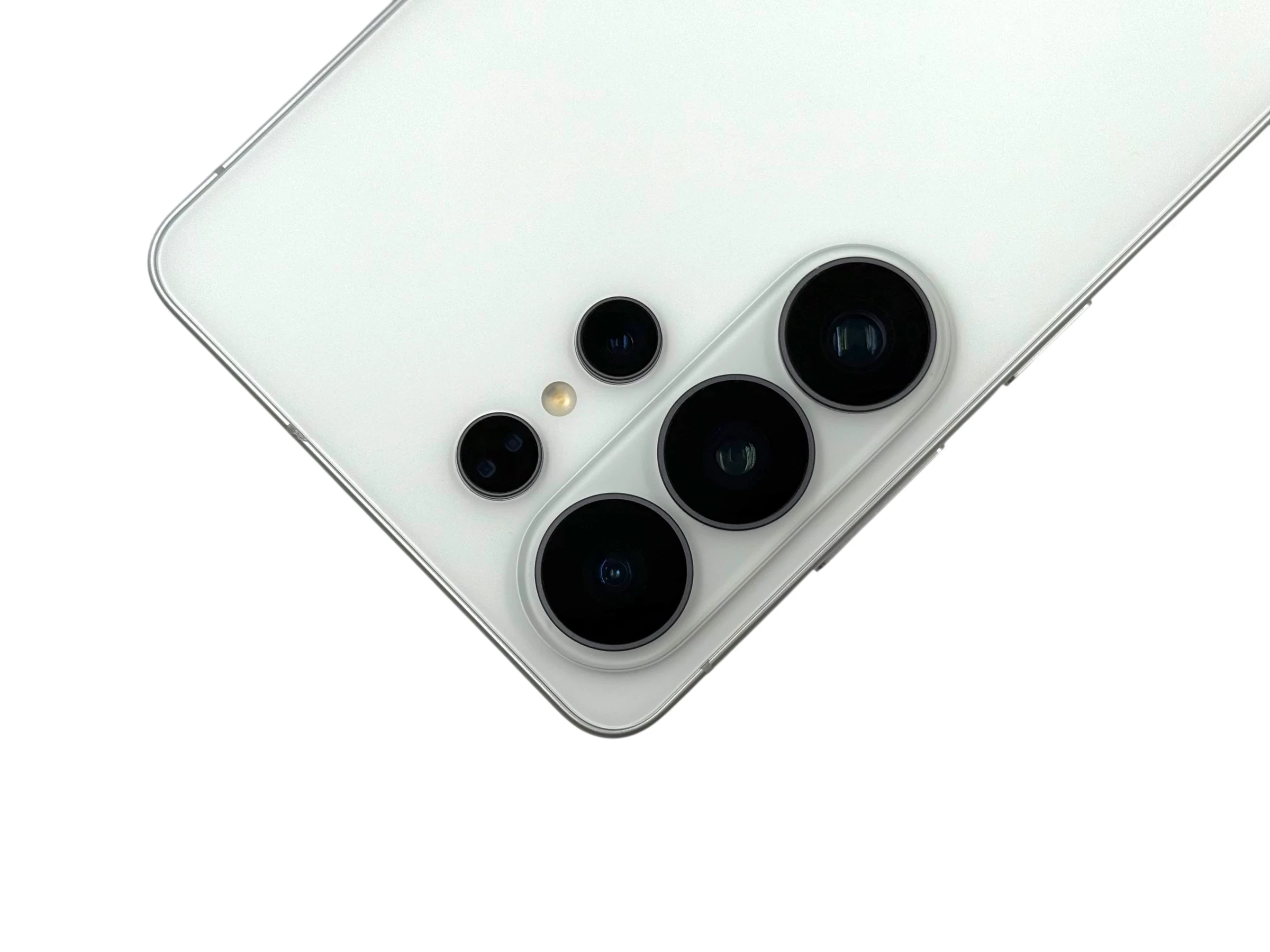 telefon-samsung-galaxy-s26-ultra-5g-12gb-512gb-69-5000mah-opis-pamiec-ram-202865-324301