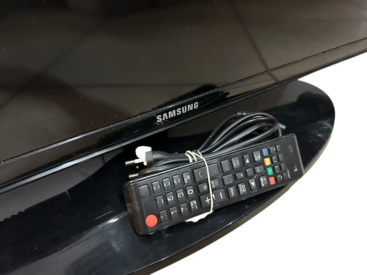 telewizor-samsung-ue40eh5000-stan-11323-2