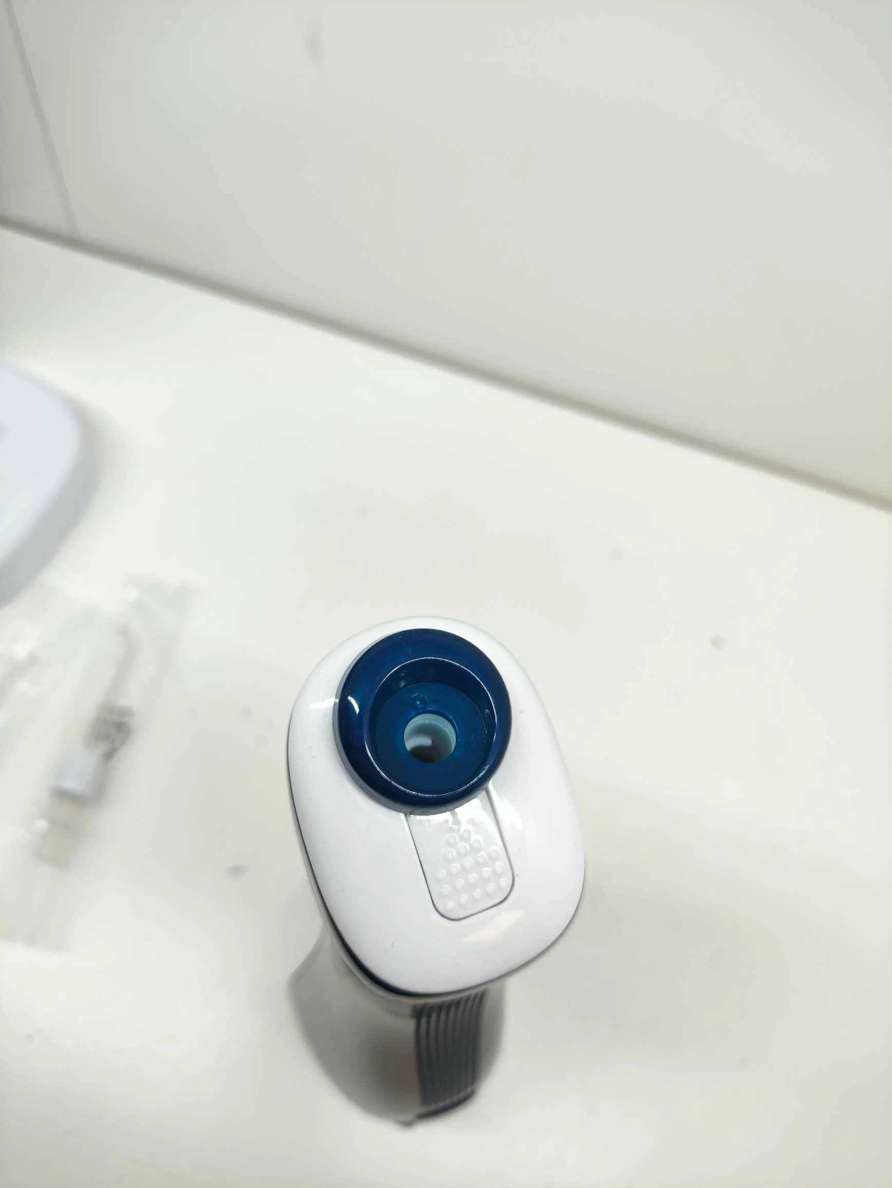 vitammy-aquarius-bezprzewodowy-irygator-dentystyczny-model-aquarius