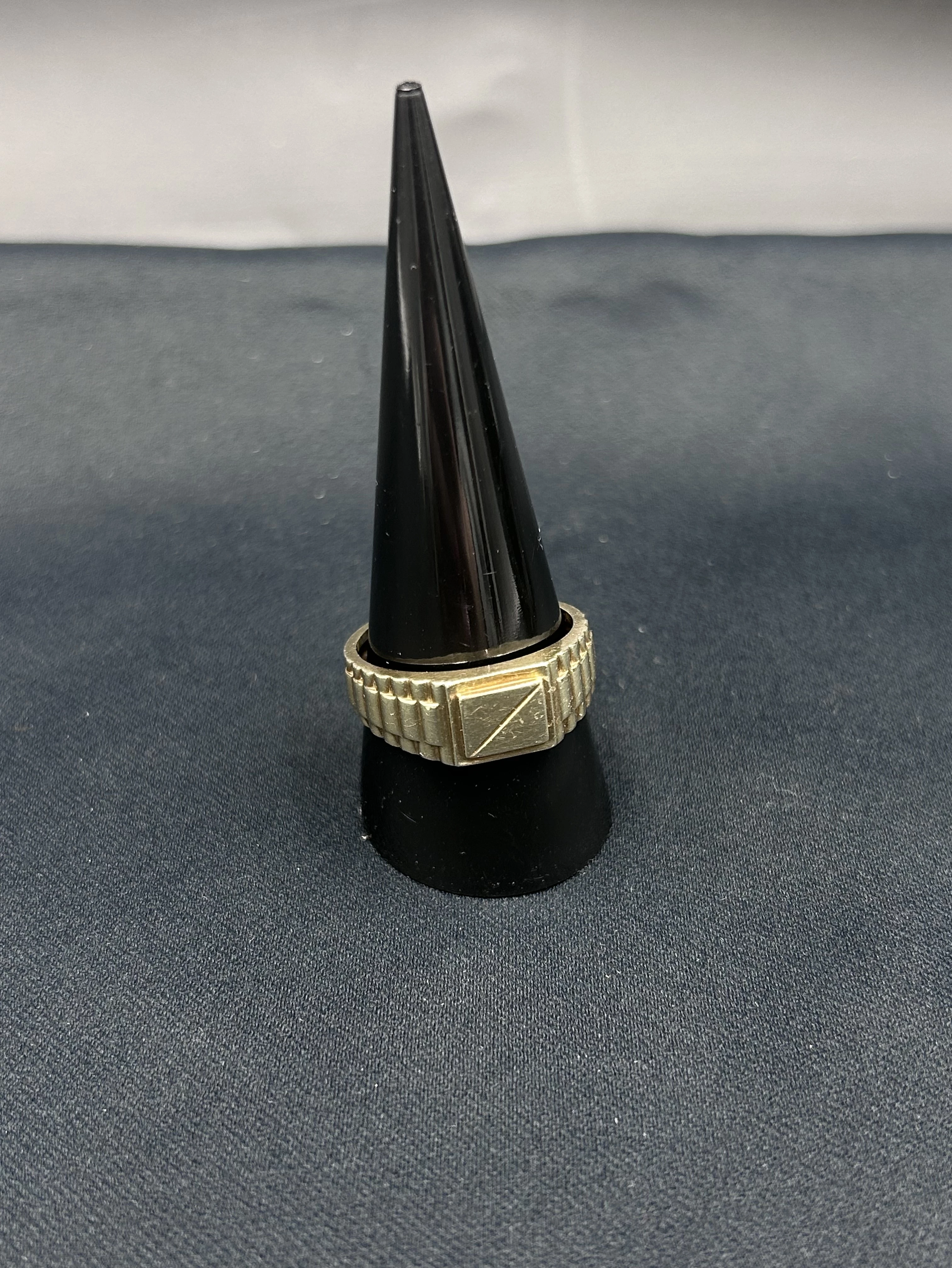 piekny-zloty-sygnet-333-400g-r25-kosciuszki-29-rogozno