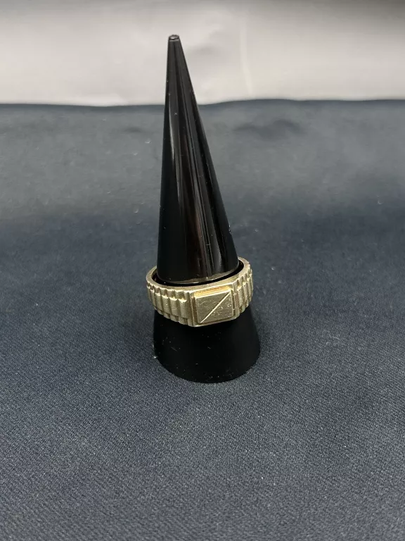 piekny-zloty-sygnet-333-400g-r25-kosciuszki-29-rogozno