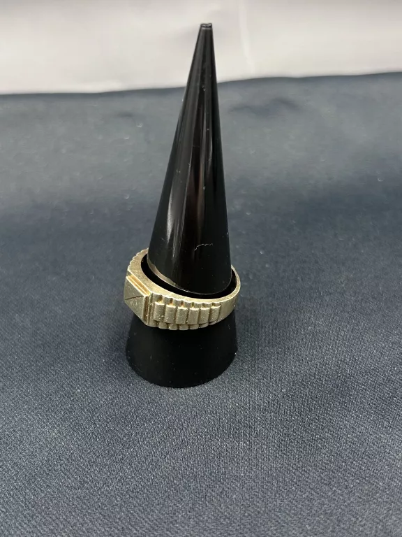 piekny-zloty-sygnet-333-400g-r25-stan-11323-2