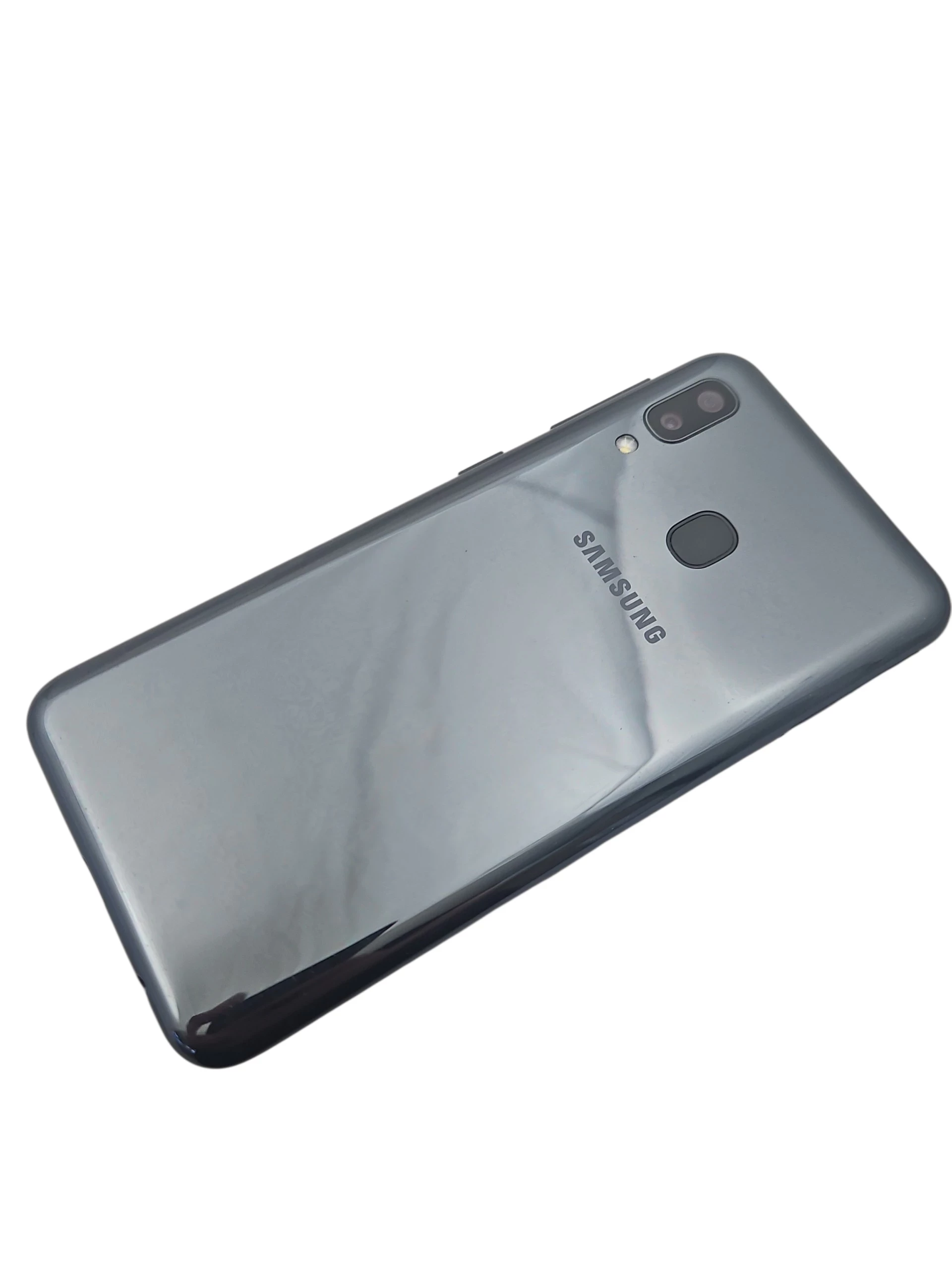 telefon-samsung-galaxy-a20e-332gb-ean-gtin-887276343006