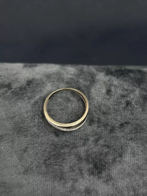 cudowny-zloty-pierscionek-z-kamieniami-333255gr19-material-15835-2