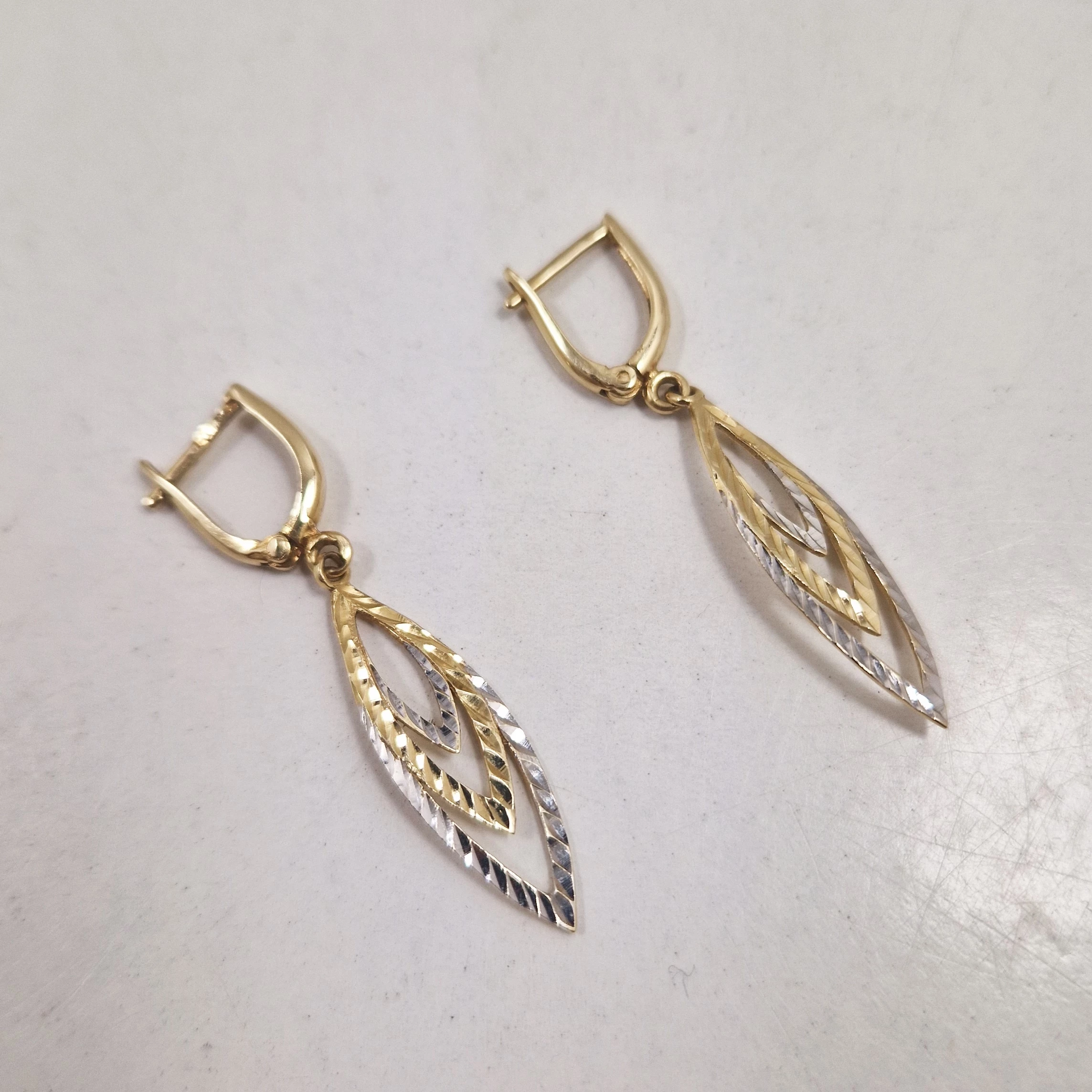 zlote-kolczyki-585-301-g-dlugiewiszace-kamien-17088-128