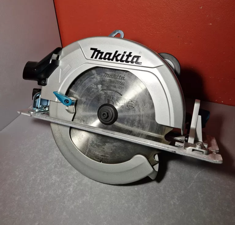 pila-pilarka-tarczowa-makita-hs0600-2000w-emilii-gierczak-35-szczecin-rs