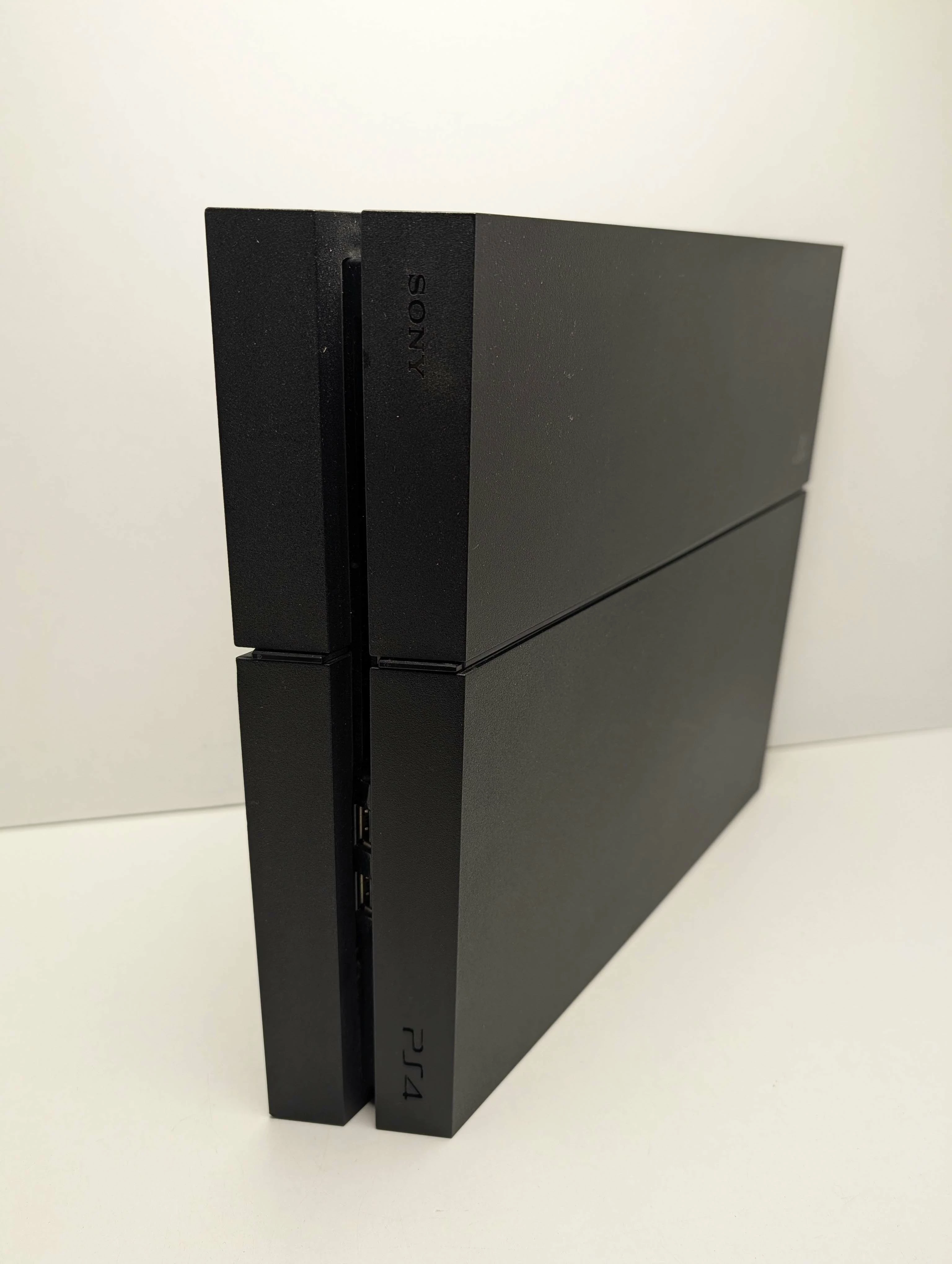 konsola-playstation-4-1tb-pad-wersja-130590-1