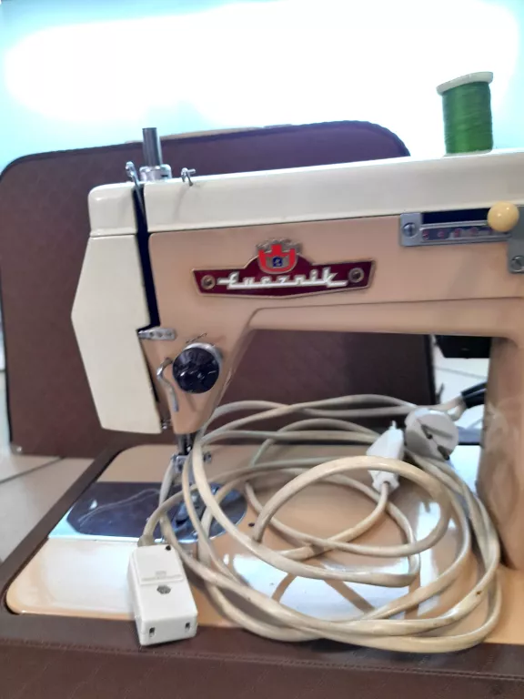 lucznik-432-maszyna-do-szycia-w-walizce-material-204061-218929