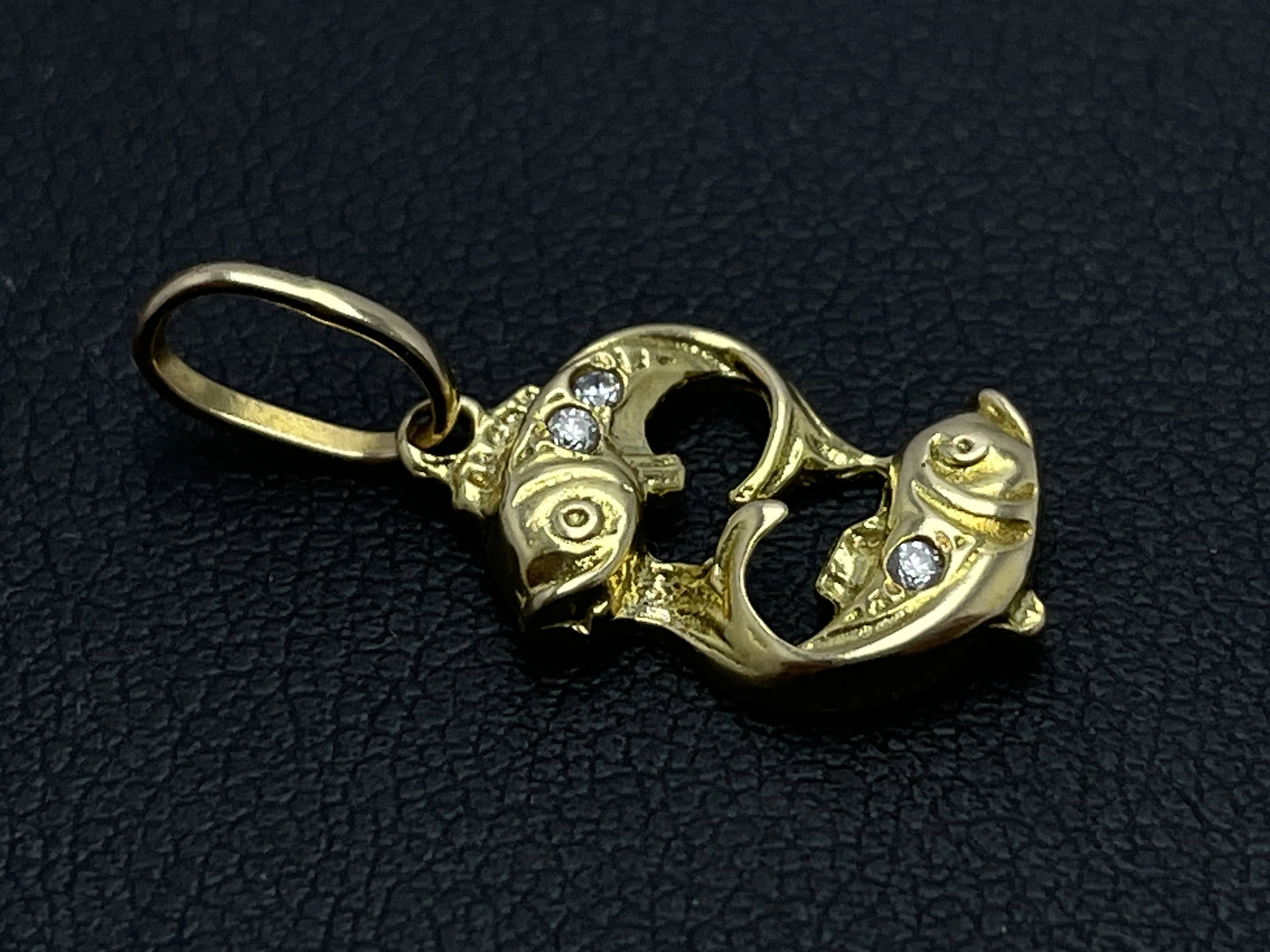 zlota-zawieszka-ryby-pr-585-w-100-stan-11323-2