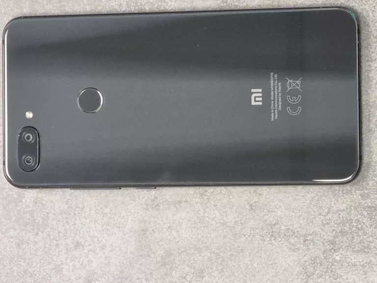 telefon-xiaomi-mi-8-lite-464gb-przekatna-ekranu-626