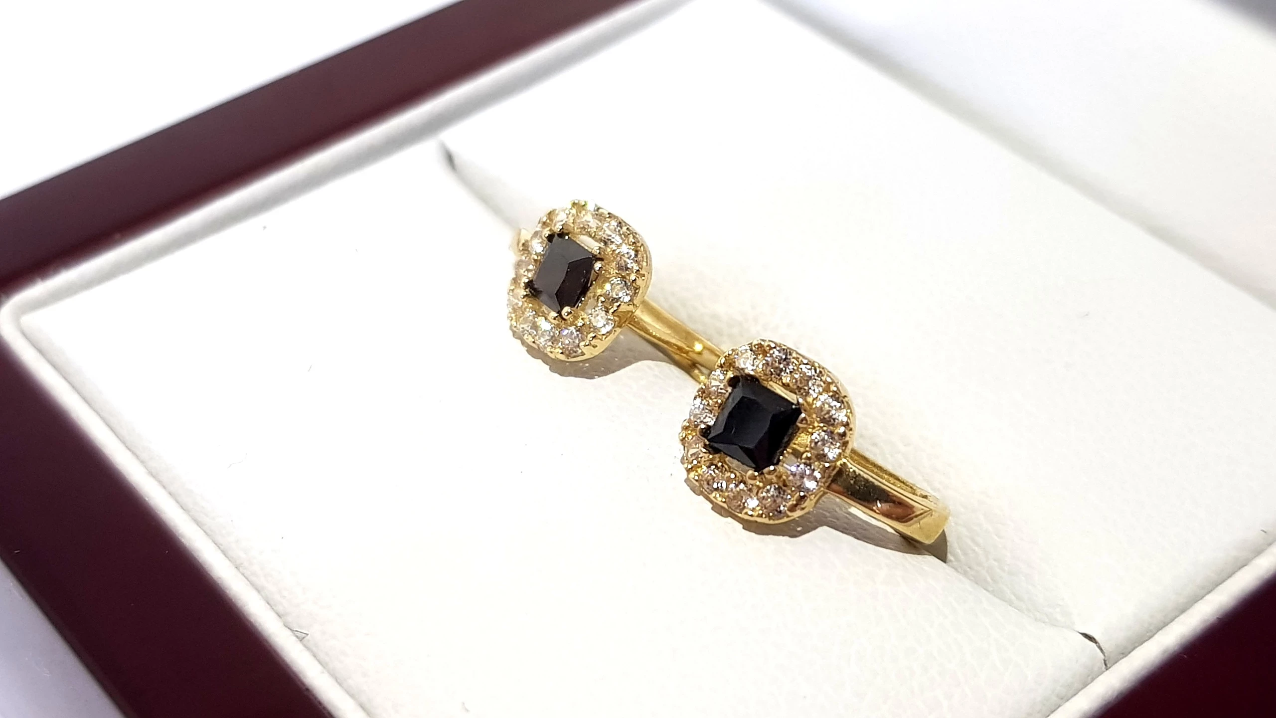 wyrob-jubilerski-uzywany-zlote-koczyki-klasyczne-czarne-585-sr07cm-125g-stan-11323-2