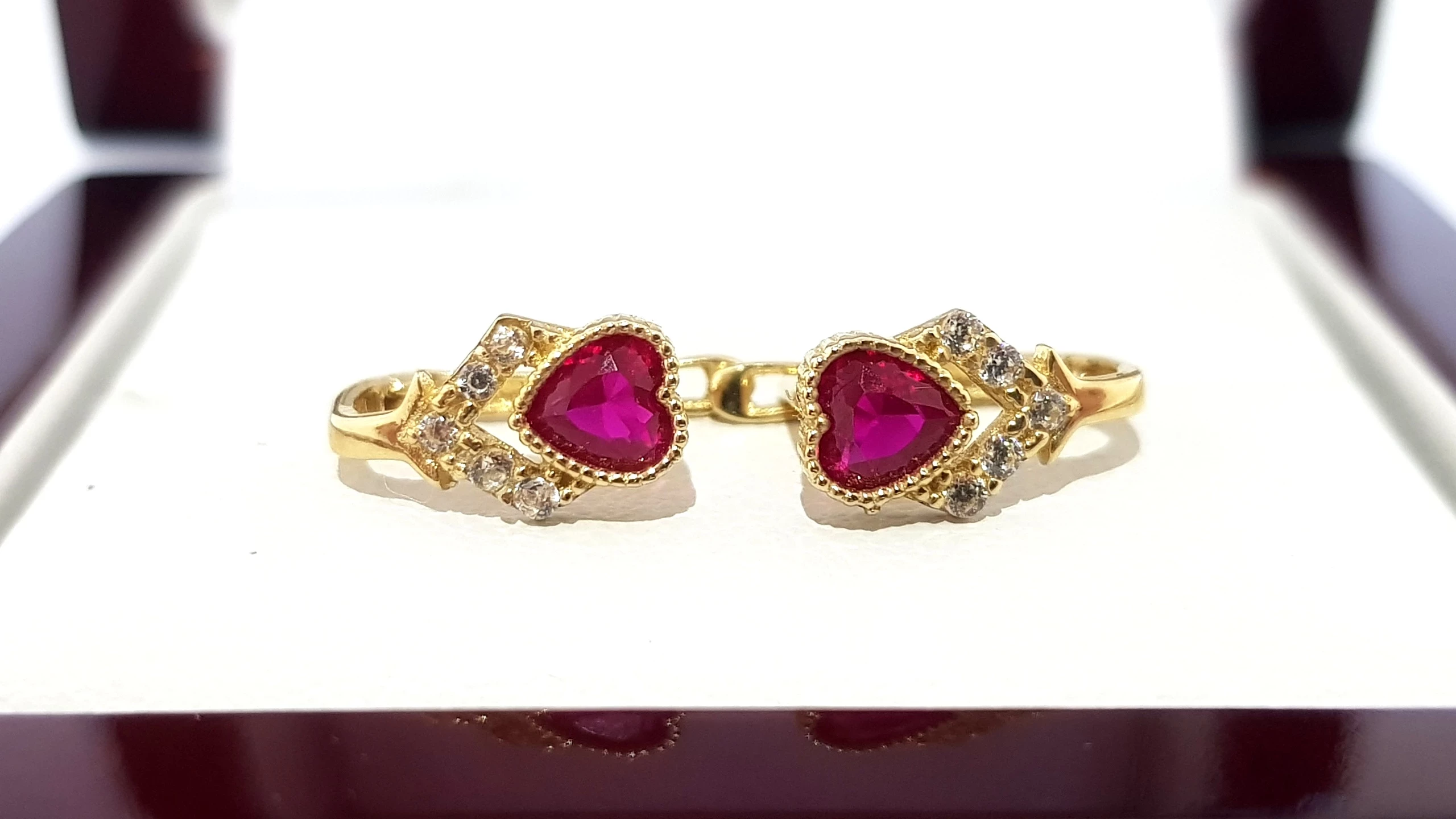 wyrob-jubilerski-uzywany-zlote-kolczyki-serduszka-czerwone-585-06x1cm131-stan-11323-2