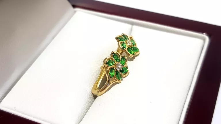 wyrob-jubilerski-uzywany-zlote-kolczyki-zielone-kwiatki-pr585-09cm-121g-ean-gtin-5905272108094