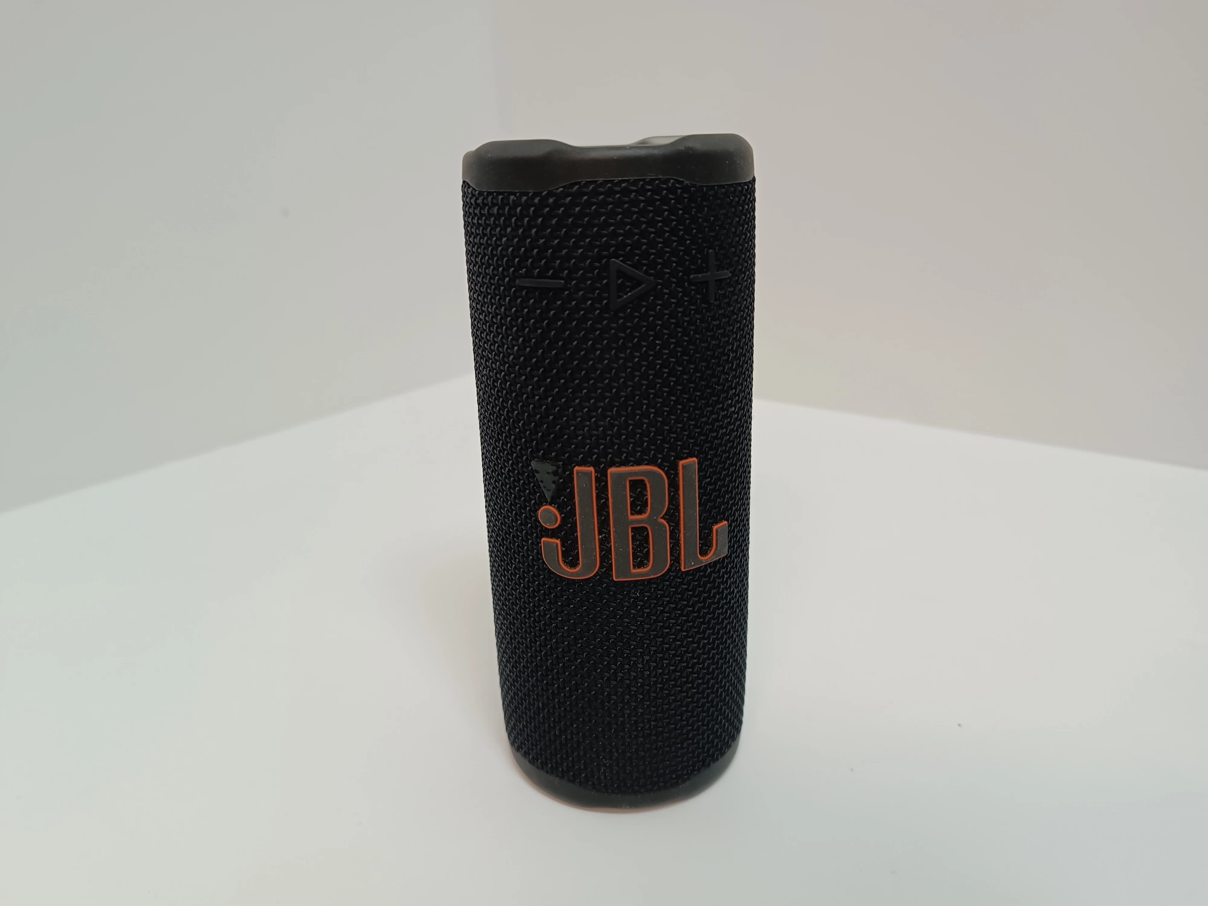 glosnik-jbl-grip-zasilanie-209202-1769410