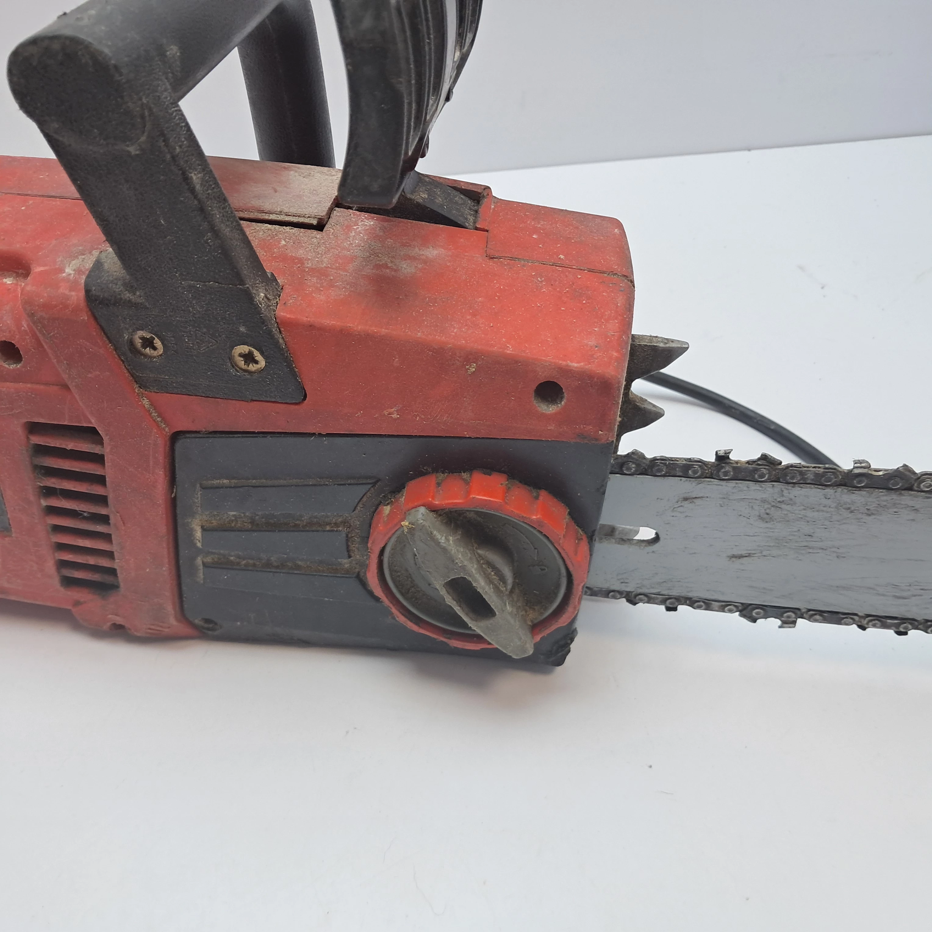 pila-elektryczna-faworyt-marka-248811-1950797